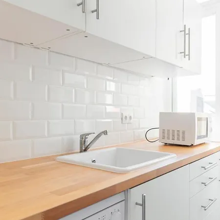 Plum Guide - Spilt Milk Apartment