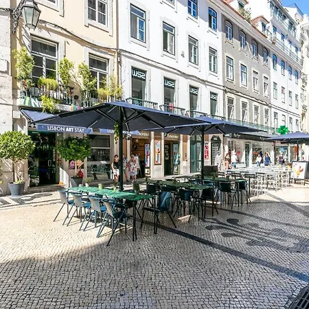 Plum Guide - Spilt Milk * Lisbon